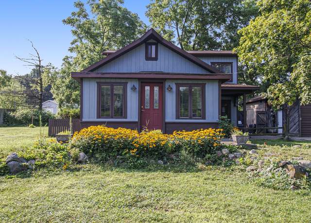 Property at 144 Mccormick St, Battle Creek, MI 49014, 2 beds, 1.5 baths