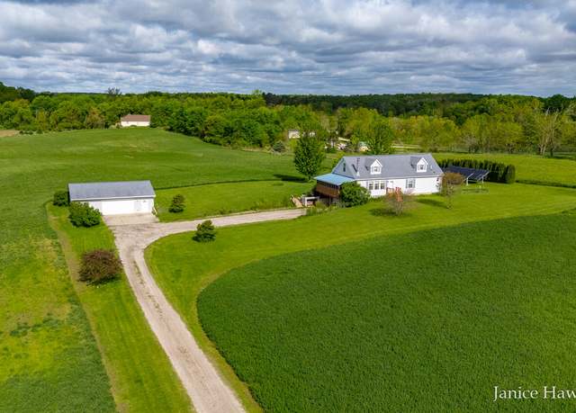 Property at 5777 N Broadway, Freeport, MI 49325, 4 beds, 2 baths