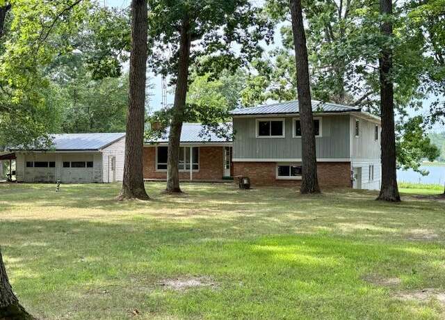 Property at 2332 Nottawa Lake Dr, Marshall, MI 49068, 3 beds, 1.5 baths