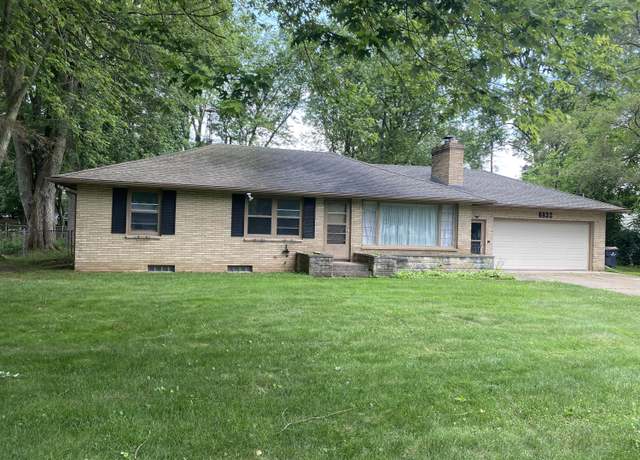 Property at 6832 Oakland Dr, Portage, MI 49024, 3 beds, 1.5 baths