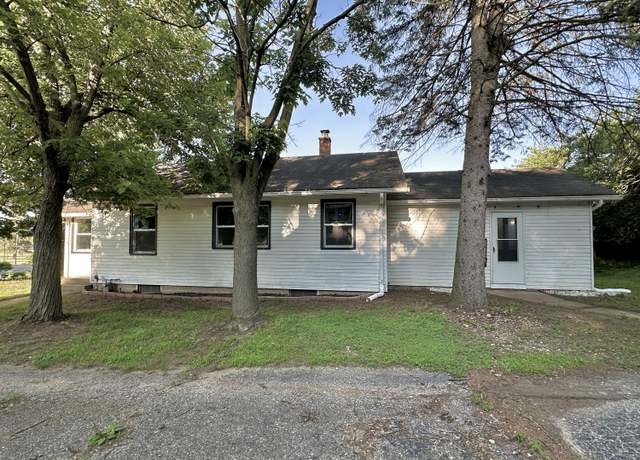 Property at 758 E Roosevelt Ave, Battle Creek, MI 49017, 2 beds, 2 baths
