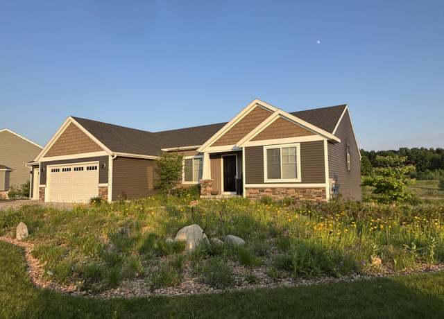 Property at 11726 Ridge Water Dr NE, Sparta, MI 49345, 5 beds, 3 baths