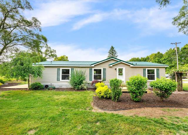 Property at 6626 Dennison Rd, Plainwell, MI 49080, 4 beds, 2 baths
