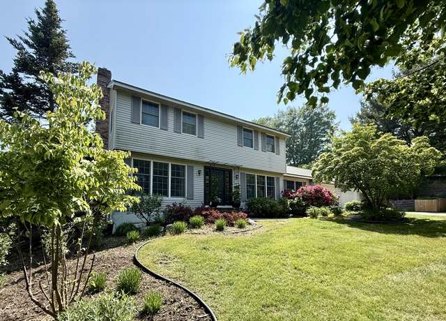 Property at 334 Terrill Ave, Grand Haven, MI 49417, 4 beds, 2.5 baths