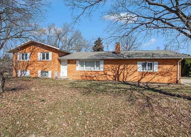 Property at 4737 Dogwood Dr, Berrien Springs, MI 49103, 4 beds, 2 baths