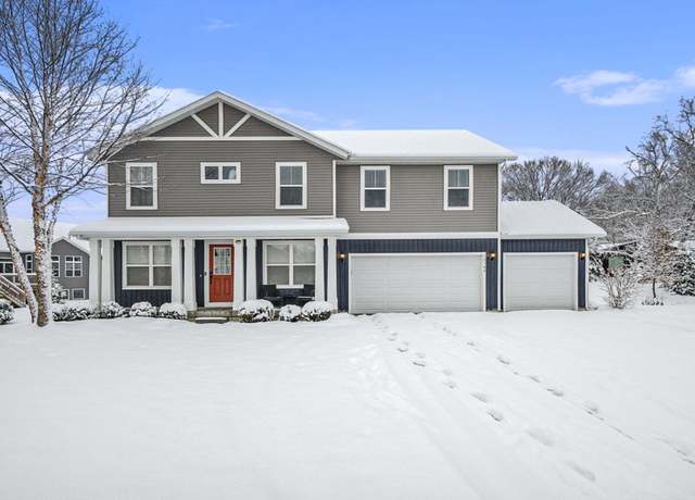 Property at 15166 Silver Fir Dr, Holland, MI 49424, 4 beds, 2.5 baths