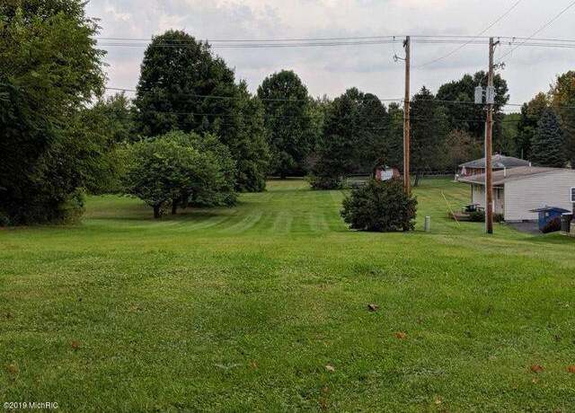 Property at 1025 E Front St, Buchanan, MI 49107