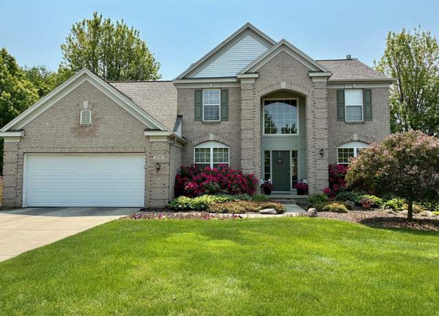 Property at 4530 Toulouse SE, Grand Rapids, MI 49546, 5 beds, 3.5 baths