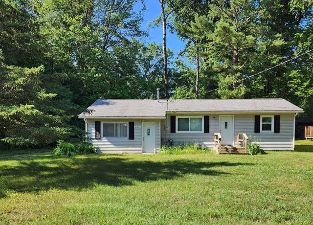 Property at 10865 3rd St, Stanwood, MI 49346, 2 beds, 1 bath