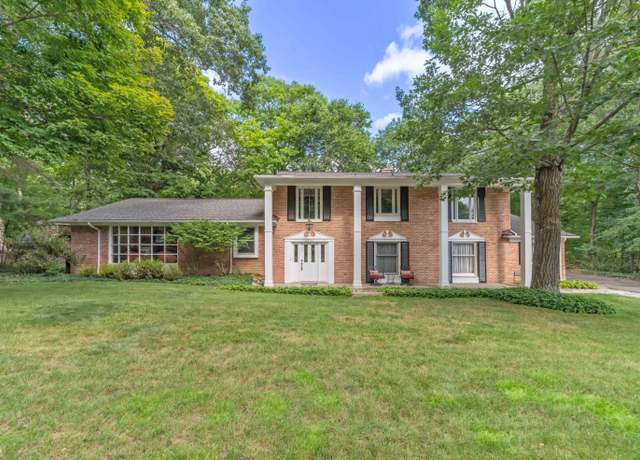 Property at 34150 Hunters Row, Farmington Hills, MI 48331, 4 beds, 2.5 baths
