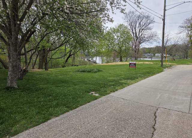 Property at 1225 Lane Dr, St. Joseph, MI 49085