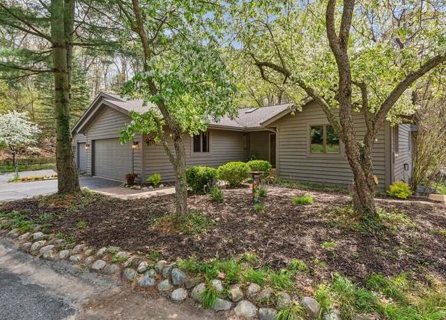 Property at 10059 Weko Dr, Bridgman, MI 49106, 4 beds, 3 baths