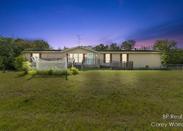 Property at 23375 W Howard City-edmore Rd, Howard City, MI 49329, 3 beds, 2.5 baths