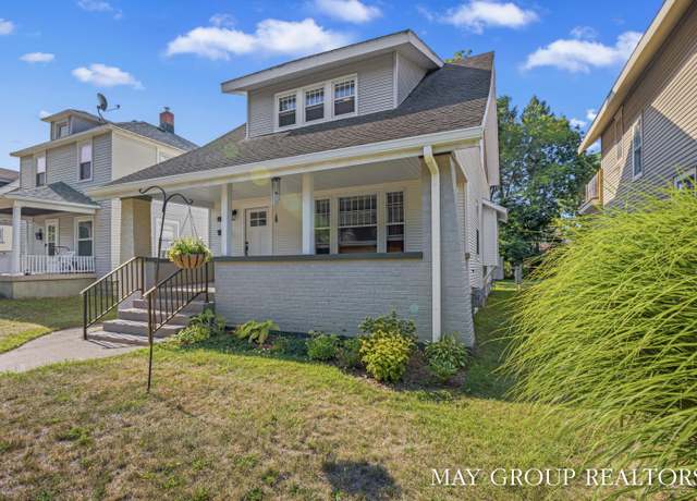 Property at 114 Burr Oak St NE, Grand Rapids, MI 49505, 3 beds, 2 baths