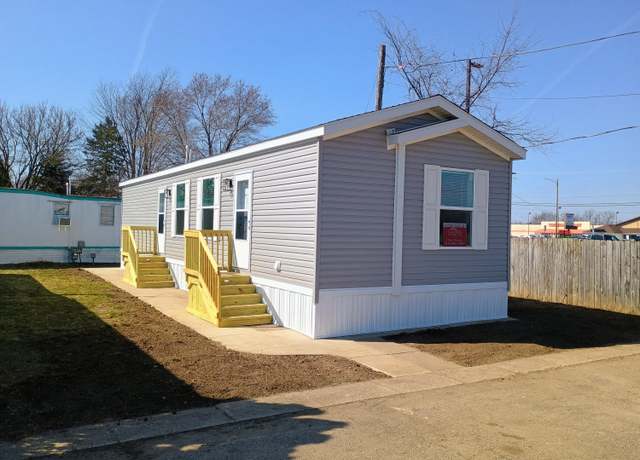 Property at 394 12th St, Plainwell, MI 49080, 2 beds, 1 bath