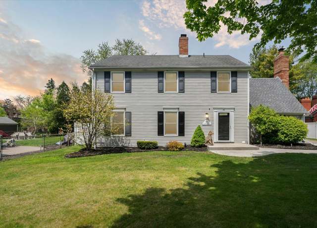 Property at 40 W Breitmeyer Pl, Mount Clemens, MI 48043, 4 beds, 2.5 baths