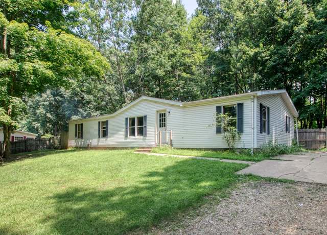 Property at 2529 Lake Dr, Allegan, MI 49010, 4 beds, 2 baths