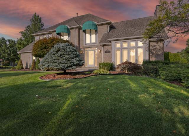 Property at 34578 Pembroke Ave, Livonia, MI 48152, 4 beds, 2.5 baths