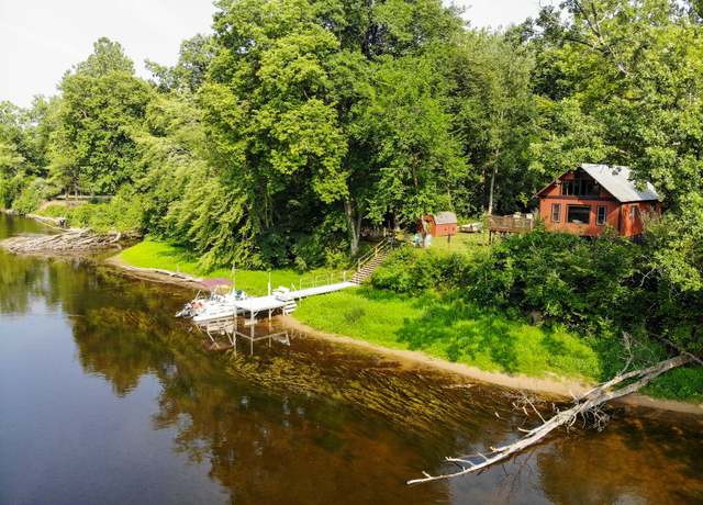 Property at 998 W Thompson St, Newaygo, MI 49337, 3 beds, 1 bath