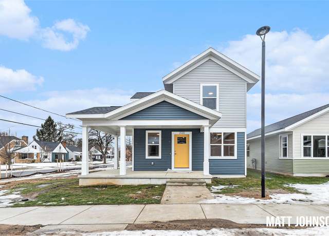 Property at 2120 Willard Ave SE, Grand Rapids, MI 49507, 3 beds, 1.5 baths