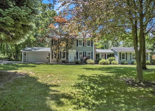 Property at 5427 Vrooman Rd, Jackson, MI 49201, 5 beds, 2.5 baths