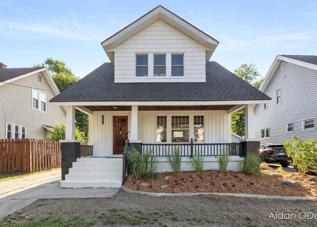 Property at 1542 Fremont Ave NW, Grand Rapids, MI 49504, 4 beds, 1.5 baths