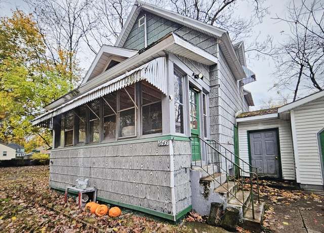 Property at 1643 Henry St, Muskegon, MI 49441, 3 beds, 1 bath