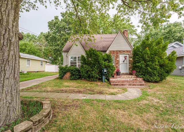 Property at 45 35th St SE, Grand Rapids, MI 49548, 4 beds, 1.5 baths
