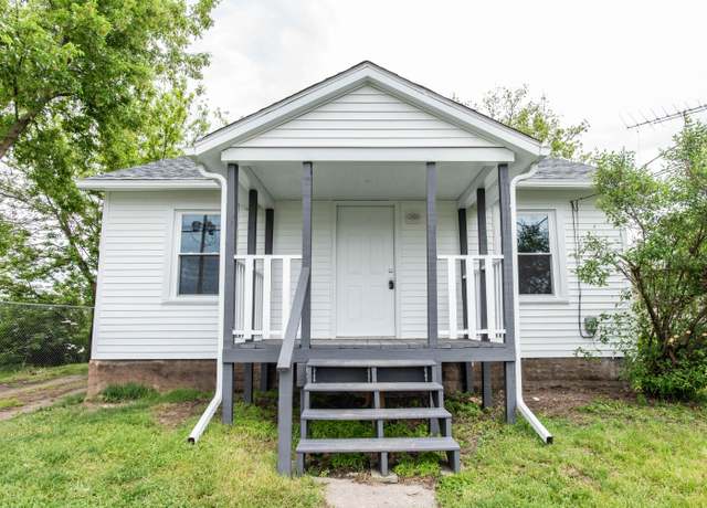 Property at 1226 Shakespeare Ave, Kalamazoo, MI 49001, 4 beds, 2 baths