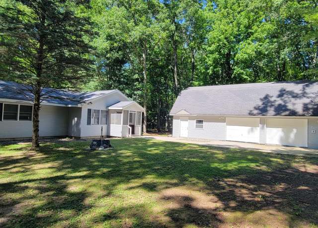 Property at 878 N Wolf Ave, Baldwin, MI 49304, 2 beds, 1.5 baths