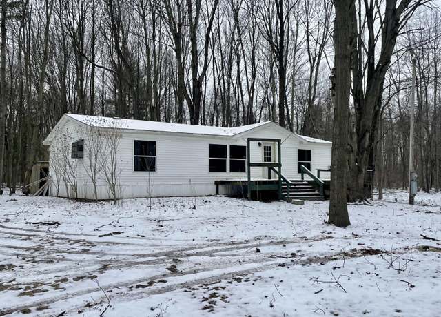 Property at 52575 18th Ave, Grand Junction, MI 49056, 2 beds, 2 baths