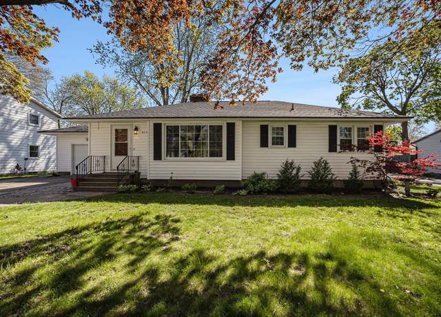 Property at 615 Garber Rd, North Muskegon, MI 49445, 3 beds, 2 baths