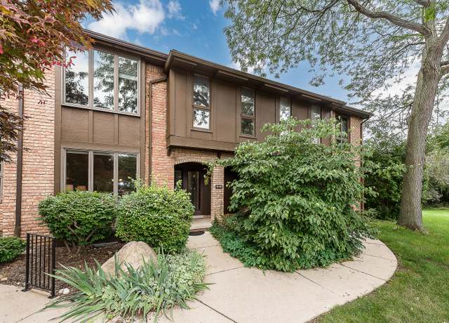 Property at 1040 Greenhills Dr, Ann Arbor, MI 48105, 4 beds, 2.5 baths