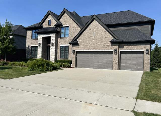 Property at 3909 Sandpiper Dr, Troy, MI 48083, 4 beds, 3.5 baths