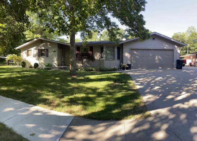 Property at 3710 Moorland Dr, Midland, MI 48640, 4 beds, 2 baths