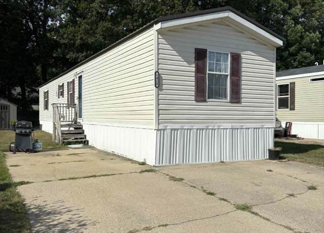 Property at 1418 Saskatoon Ave, Norton Shores, MI 49441, 3 beds, 2 baths
