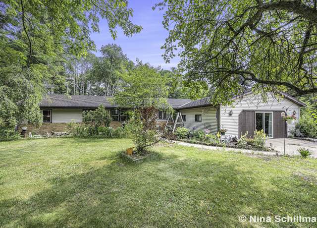 Property at 1161 E Croton Dr, Newaygo, MI 49337, 5 beds, 1.5 baths