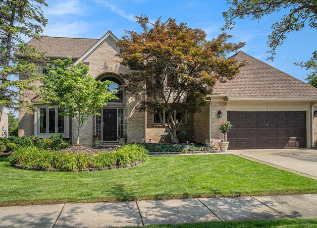Property at 45090 Thornhill Ct, Canton, MI 48188, 4 beds, 2.5 baths