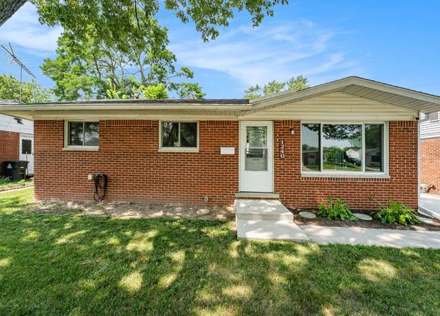 Property at 1240 Woodbourne St, Westland, MI 48186, 3 beds, 2.5 baths