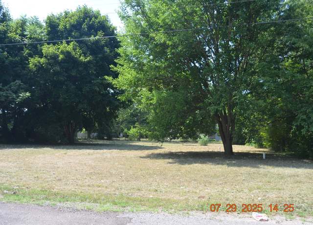 Property at 948 Baldanza Ave, Benton Harbor, MI 49022