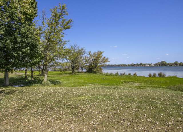 Property at 11765 W Indian Lake Dr, Vicksburg, MI 49097