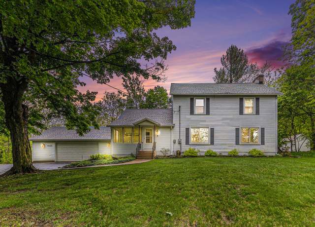 Property at 00125 3850th St, Bloomingdale, MI 49026, 4 beds, 2 baths