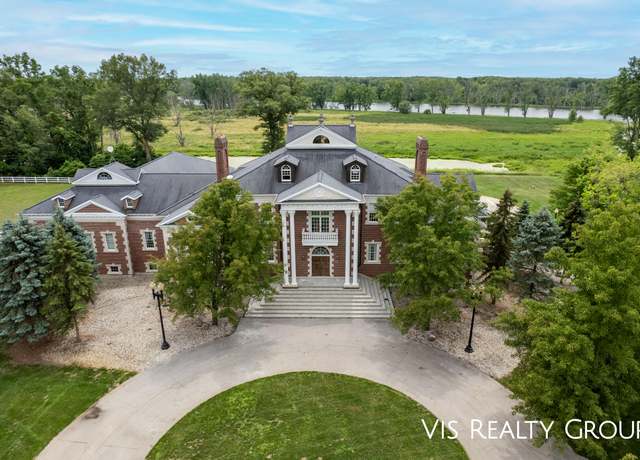 Property at 11058 Garfield St, Coopersville, MI 49404, 7 beds, 8 baths