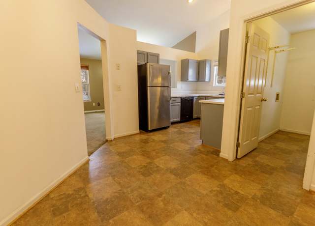 Property at 7174 Mission Hills Dr, Ypsilanti, MI 48197, 3 beds, 2.5 baths