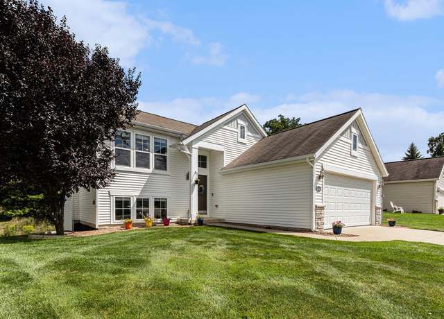 Property at 8448 Tucker Ct, Jenison, MI 49428, 4 beds, 2 baths