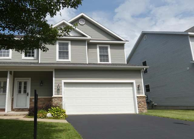 Property at 2535 Holiday House Rd, St. Joseph, MI 49085, 4 beds, 3.5 baths