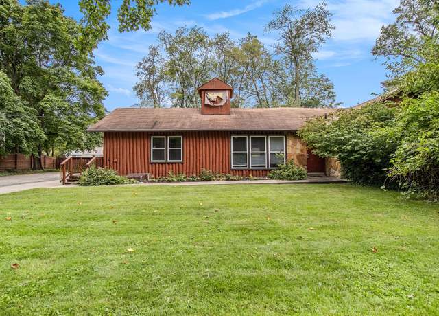 Property at 1316 Knollwood Ave, Kalamazoo, MI 49006, 5 beds, 3 baths