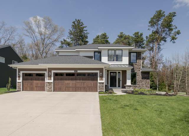 Property at 14411 Windway Dr, Grand Haven, MI 49417, 4 beds, 2.5 baths