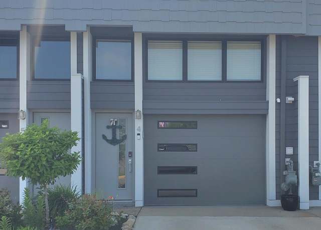 Property at 144 Dunkley Ave #4, South Haven, MI 49090, 2 beds, 2 baths