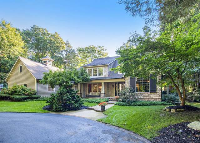 Property at 19184 Rosemary Rd, Spring Lake, MI 49456, 5 beds, 5 baths
